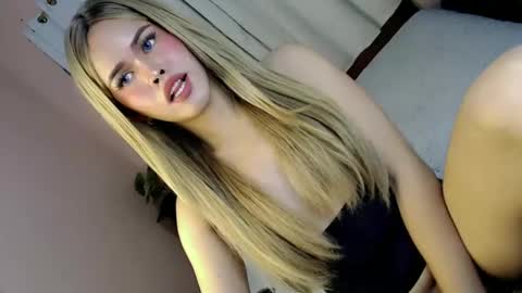 LEXY online show from 01/27/25, 04:54