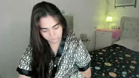 Snapshot of alovelydollnica chatting on 05/13/26, 03:37 alovelydollnica online show from 05/13/26, 03:37