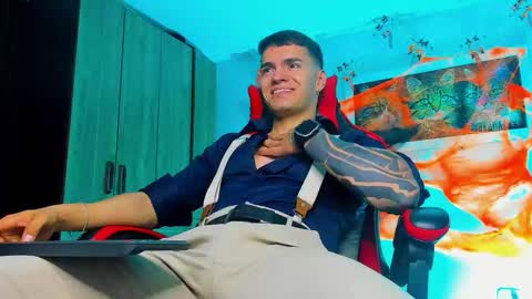 alpha_dominus_ online show from 10/10/25, 04:44