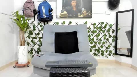 Snapshot of alpha_pprs chatting on 12/08/24, 04:25 Alpha pprs online show from 12/08/24, 04:25