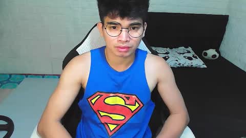 Snapshot of alpha_rider chatting on 10/23/25, 10:58 Angelo online show from 10/23/25, 10:58