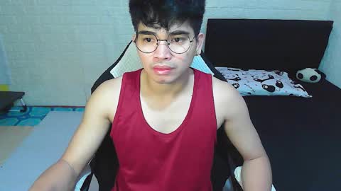 Snapshot of alpha_rider chatting on 10/25/25, 11:29 Angelo online show from 10/25/25, 11:29