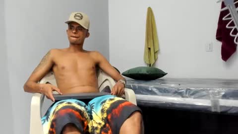 Snapshot of alpha_smit chatting on 01/26/25, 03:06 alpha smit online show from 01/26/25, 03:06