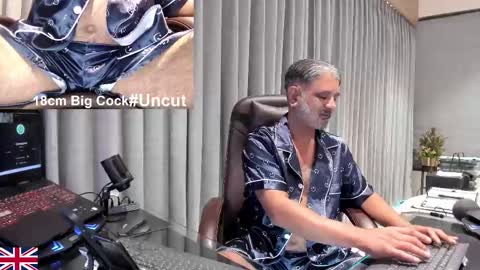 Snapshot of alpha_uk_boss chatting on 03/27/26, 03:23 alpha_uk_boss online show from 03/27/26, 03:23