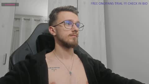 Snapshot of alphaboyfun chatting on 12/29/24, 11:39 Andi online show from 12/29/24, 11:39