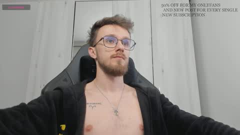 Snapshot of alphaboyfun chatting on 01/13/25, 11:27 Andi online show from 01/13/25, 11:27