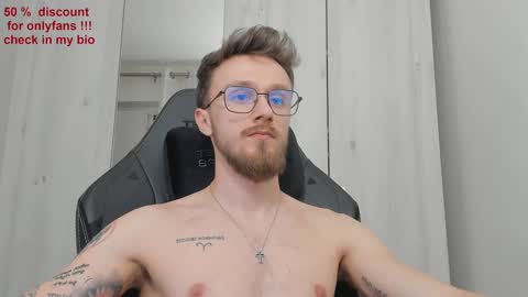 Snapshot of alphaboyfun chatting on 01/22/25, 05:48 Andi online show from 01/22/25, 05:48