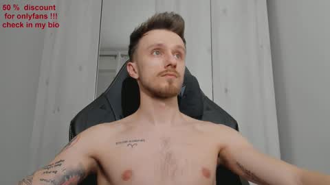 Snapshot of alphaboyfun chatting on 02/11/25, 12:17 Andi online show from 02/11/25, 12:17