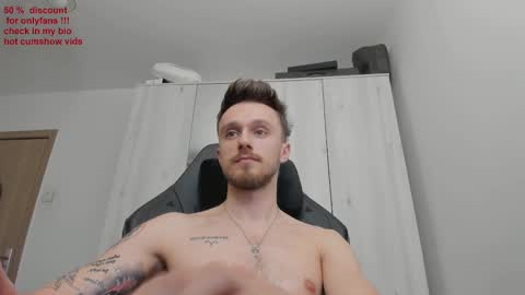 Snapshot of alphaboyfun chatting on 02/18/25, 05:31 Andi online show from 02/18/25, 05:31