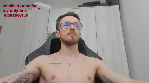 Snapshot of alphaboyfun chatting on 03/12/25, 05:17 Andi online show from 03/12/25, 05:17