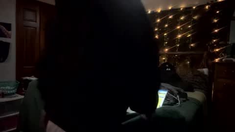 Snapshot of alphadomcole chatting on 11/10/25, 02:10 alphadomcole online show from 11/10/25, 02:10