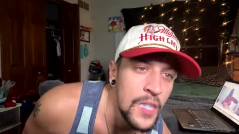 Snapshot of alphadomcole chatting on 11/15/25, 04:36 alphadomcole online show from 11/15/25, 04:36