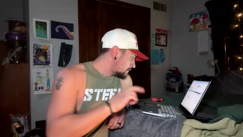 Snapshot of alphadomcole chatting on 11/20/25, 10:26 alphadomcole online show from 11/20/25, 10:26