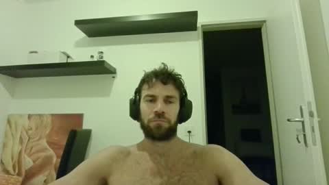 alphah_hunk online show from 10/12/25, 07:46