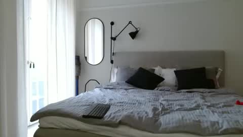 alphahung23 online show from 11/25/25, 08:47