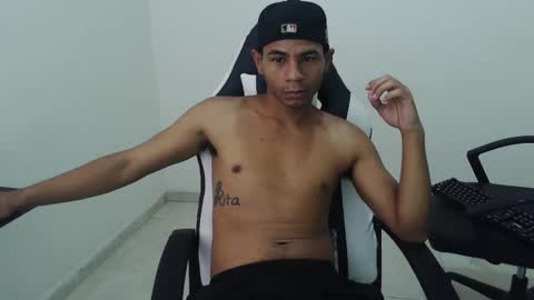 alphas_latins online show from 03/25/26, 02:50