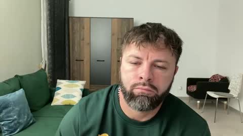 Jhonny online show from 12/18/24, 03:58