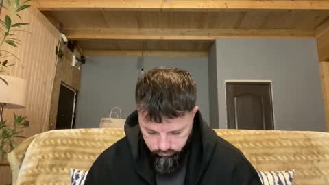 Snapshot of alphasparks chatting on 11/04/25, 03:49 Jhonny online show from 11/04/25, 03:49