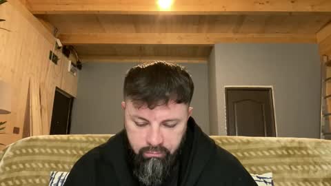 Snapshot of alphasparks chatting on 11/06/25, 04:46 Jhonny online show from 11/06/25, 04:46