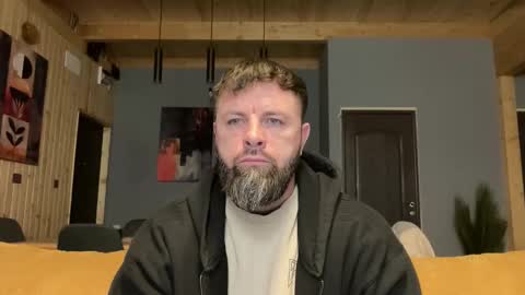 Snapshot of alphasparks chatting on 02/05/26, 03:55 Jhonny online show from 02/05/26, 03:55