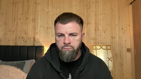 Snapshot of alphasparks chatting on 03/27/26, 03:56 Jhonny online show from 03/27/26, 03:56