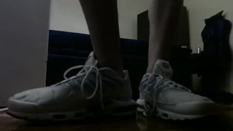 Snapshot of alphaswitchard chatting on 12/20/25, 11:50 ur god online show from 12/20/25, 11:50