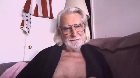 AlphaUniform online show from 02/02/26, 04:06