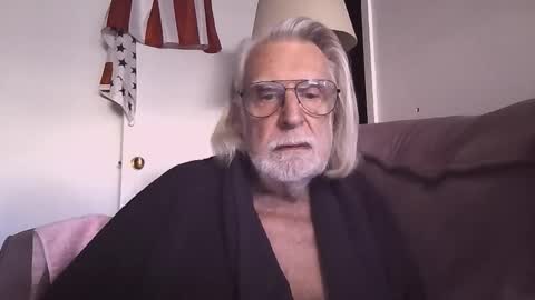 AlphaUniform online show from 02/04/26, 01:50