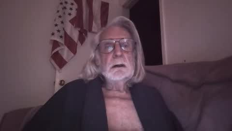 Snapshot of alphauniform chatting on 03/16/26, 12:42 AlphaUniform online show from 03/16/26, 12:42