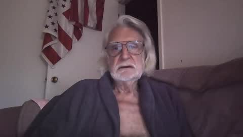 AlphaUniform online show from 05/22/26, 10:10