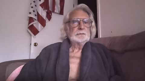 AlphaUniform online show from 05/27/26, 11:29