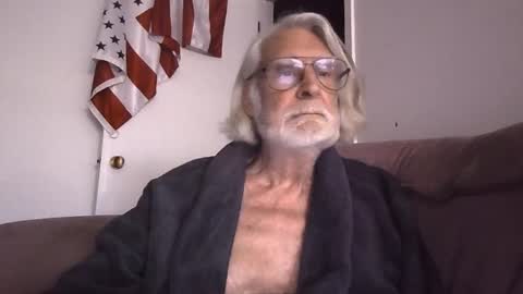 AlphaUniform online show from 06/06/26, 02:55