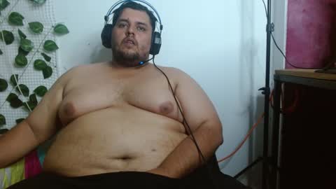 Snapshot of altairstudiosboy chatting on 01/24/25, 02:41 Jhosep online show from 01/24/25, 02:41