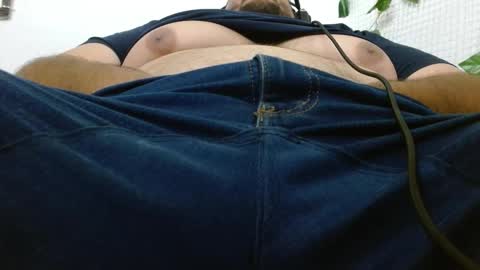 Snapshot of altairstudiosboy chatting on 10/14/25, 03:46 Jhosep online show from 10/14/25, 03:46