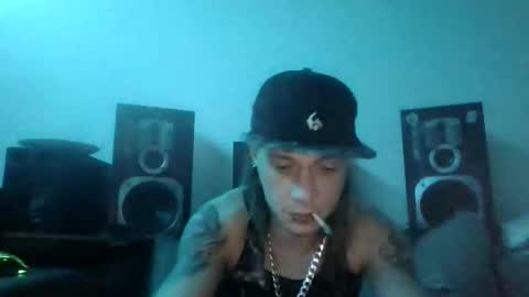 Snapshot of altboy010 chatting on 11/27/25, 02:57 altboy010 online show from 11/27/25, 02:57