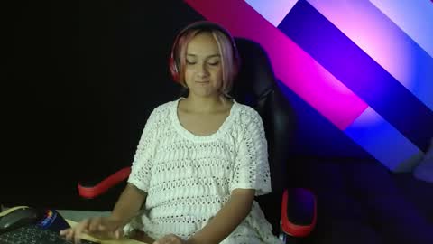 Alter  online show from 01/10/25, 09:20