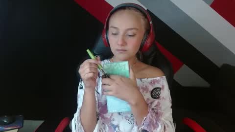 Alter  online show from 02/18/25, 06:37