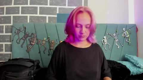 Alter  online show from 10/24/25, 11:39