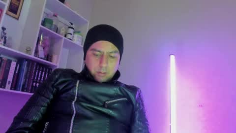 alucard_col666 online show from 05/28/26, 05:54