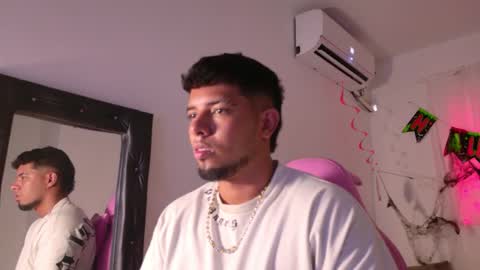 Snapshot of alucard_smith_ chatting on 10/18/25, 05:57 Smith and lucy online show from 10/18/25, 05:57