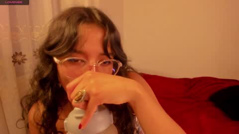 Snapshot of aluna_0310 chatting on 12/05/24, 11:07 . . online show from 12/05/24, 11:07