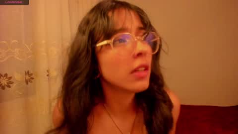 Snapshot of aluna_0310 chatting on 12/18/24, 11:51 . . online show from 12/18/24, 11:51