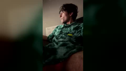 alvarocordova1998 online show from 05/08/26, 01:22