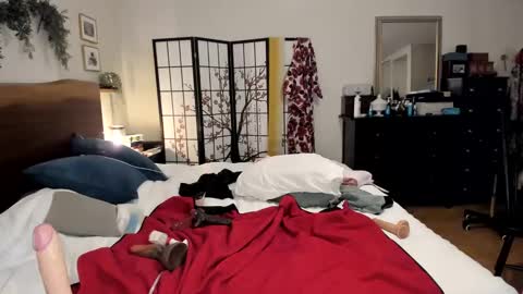 Snapshot of alwaysaffirming chatting on 12/31/24, 01:57 AlwaysAffirming online show from 12/31/24, 01:57