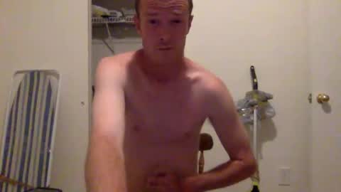 Snapshot of alwayshorny2231 chatting on 04/22/26, 02:58 Hey online show from 04/22/26, 02:58