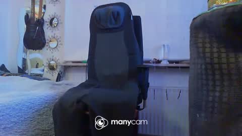 Snapshot of alwaysniceguy2 chatting on 03/10/25, 03:45 HoneyMelonGuy online show from 03/10/25, 03:45