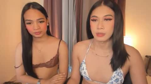 Snapshot of alwina_williams chatting on 04/07/26, 06:25 alwina_williams online show from 04/07/26, 06:25