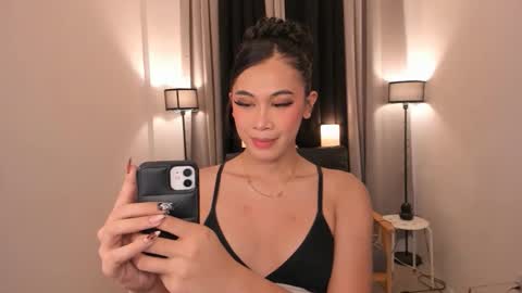 Snapshot of alwina_williams chatting on 04/20/26, 09:12 alwina_williams online show from 04/20/26, 09:12