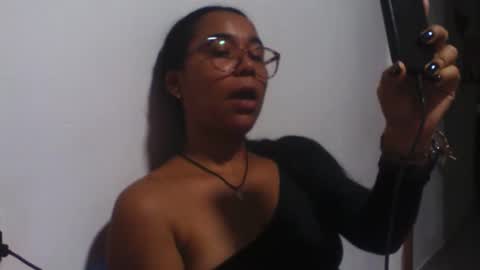 analia online show from 09/13/25, 04:34