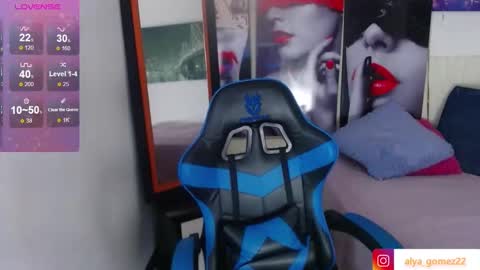   online show from 12/30/24, 10:01